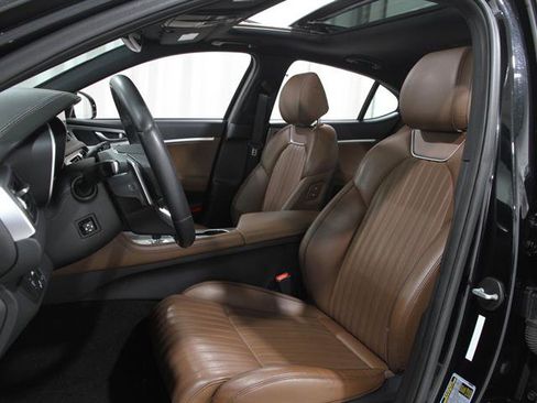 Used 2020 Genesis G70 3.3T w/ Elite Package image 5