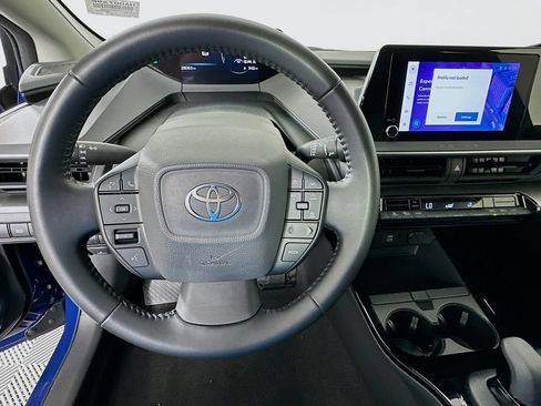 Used 2023 Toyota Prius LE FWD image 11