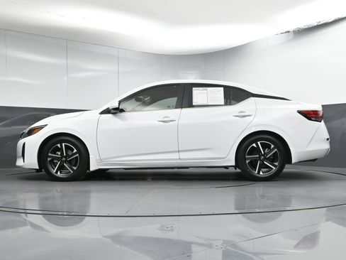 Certified 2024 Nissan Sentra SV image 27