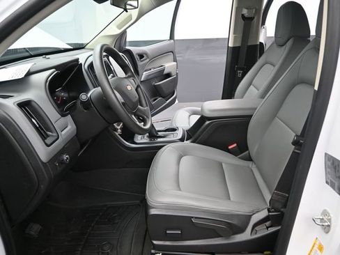 Used 2022 Chevrolet Colorado W/T image 12
