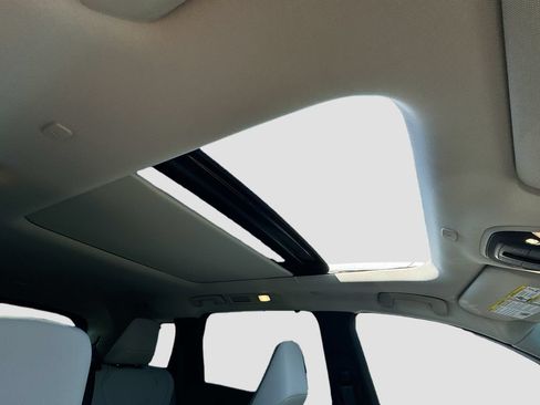 Certified 2026 INFINITI QX60 Luxe w/ Cargo Package FWD image 23