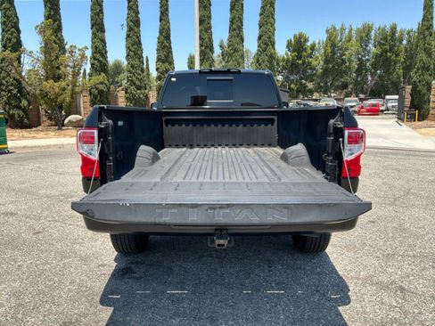 Used 2017 Nissan Titan S RWD image 19