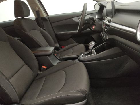 Used 2023 Kia Forte LXS FWD image 21