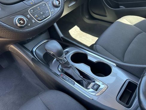 Used 2023 Chevrolet Malibu LT FWD image 28