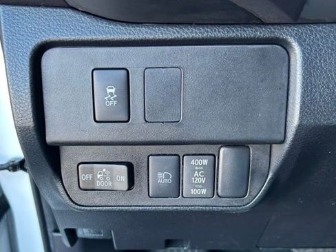 Used 2023 Toyota Tacoma TRD Off-Road w/ Technology Package image 26