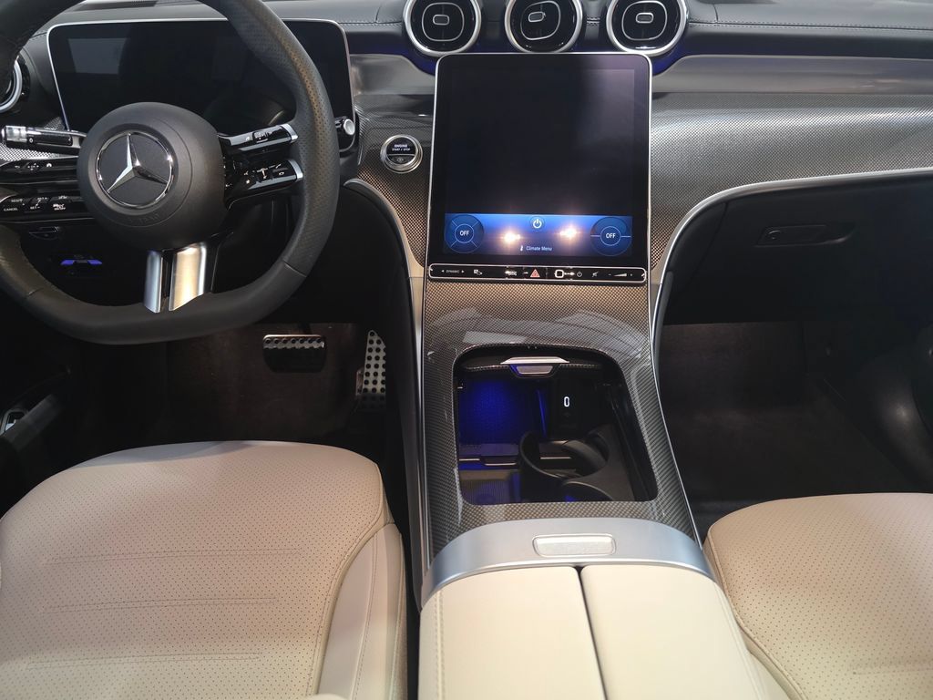 Used 2024 Mercedes-Benz GLC 300 4MATIC image 14