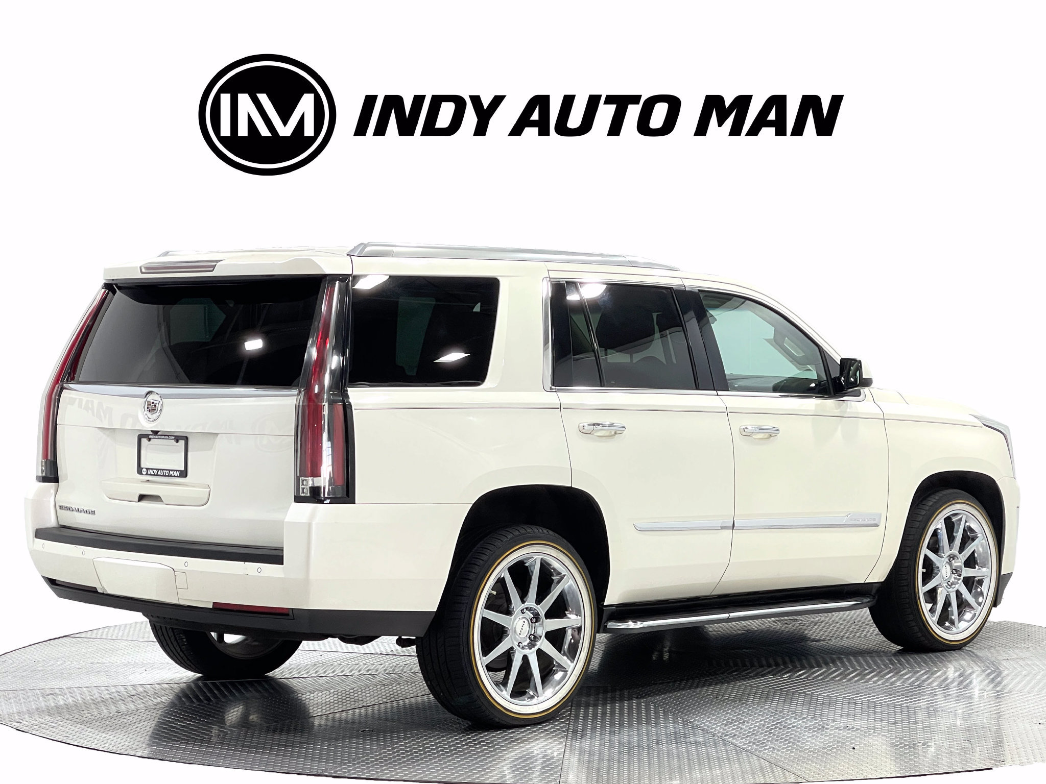 Used 2015 Cadillac Escalade Premium AWD/4WD image 4
