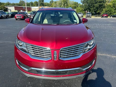 Used 2017 Lincoln MKX Select w/ Select Plus Package FWD image 2