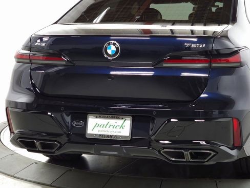 Used 2023 BMW 760i xDrive image 8