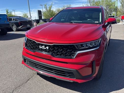 Used 2022 Kia Sorento S image 1