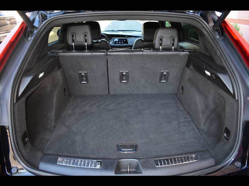 Used 2023 Cadillac XT4 Premium Luxury FWD image 24