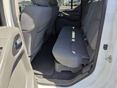Used 2019 Nissan Frontier SV w/ Value Truck Package RWD image 13