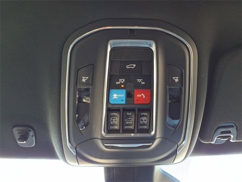 New 2026 Jeep Grand Wagoneer Limited w/ Premium Group II image 23