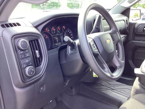 Used 2021 Chevrolet Silverado 1500 Custom AWD/4WD image 11