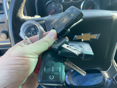 Used 2018 Chevrolet Silverado 1500 LT w/ All Star Edition image 19