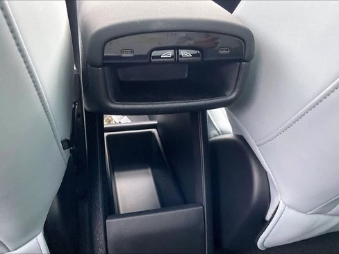 Used 2025 Volvo EX30 Ultra image 38