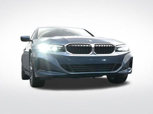 Used 2025 BMW 330i Sedan image 41