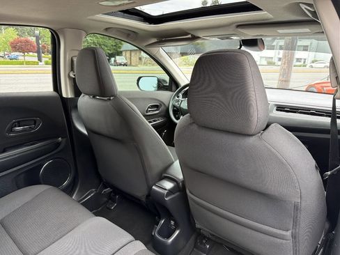 Used 2019 Honda HR-V EX image 23