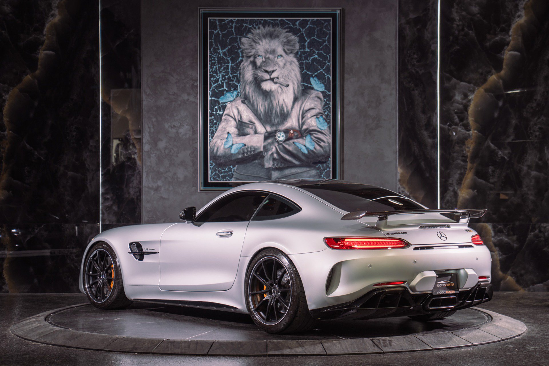 Used 2018 Mercedes-Benz AMG GT R image 5