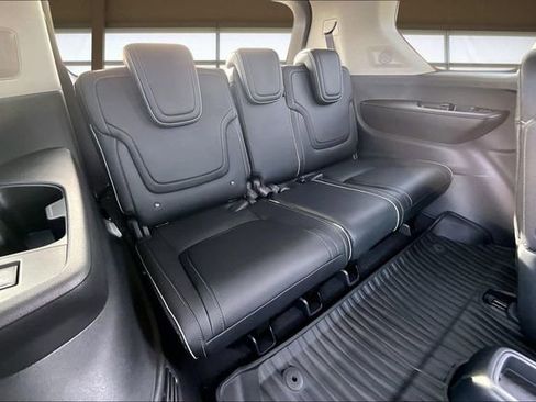 New 2026 INFINITI QX80 Luxe image 28