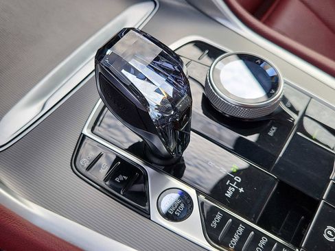 Used 2022 BMW X6 xDrive40i w/ Executive Package image 14