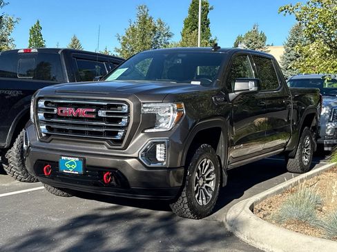 Used 2019 GMC Sierra 1500 AT4 w/ AT4 Preferred Package AWD/4WD image 2