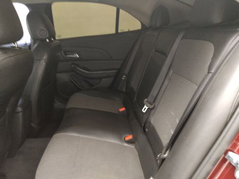 Used 2015 Chevrolet Malibu LT image 18
