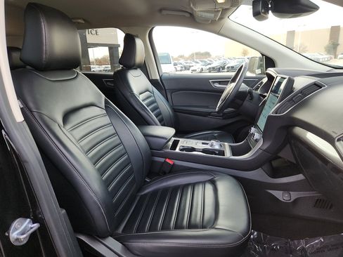 Used 2024 Ford Edge SEL image 15