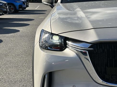 Used 2024 MAZDA CX-90 Plug-In Hybrid w/ Premium Pkg image 10