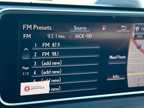 Used 2018 Lexus RX 350 AWD w/ Premium Package image 17