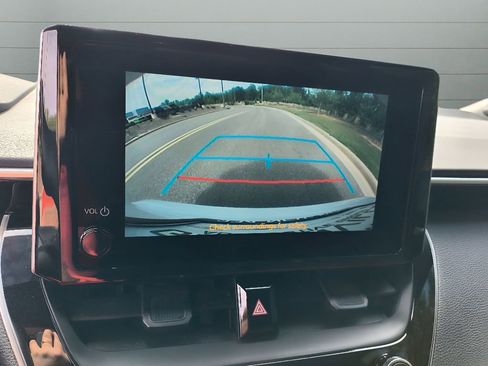 Used 2024 Toyota Corolla Sedan w/ SE Convenience Package image 18