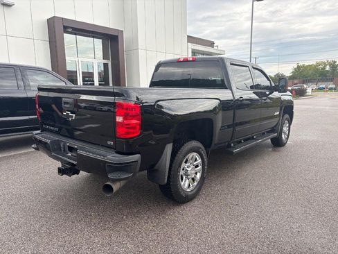 Used 2019 Chevrolet Silverado 2500 LTZ w/ Duramax Plus Package AWD/4WD image 3