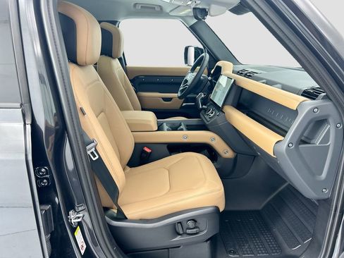 New 2026 Land Rover Defender 110 X-Dynamic SE AWD/4WD image 19