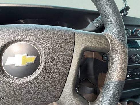 Certified 2021 Chevrolet Express 2500 RWD image 23