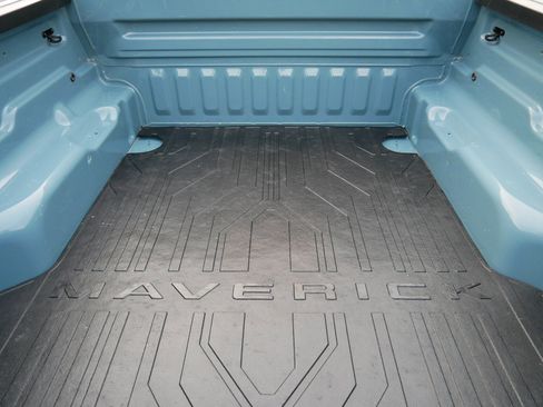 Used 2022 Ford Maverick XL image 18