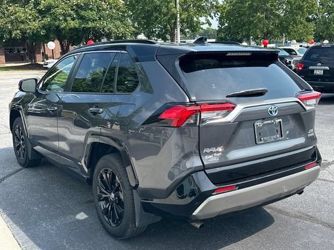 Used 2023 Toyota RAV4 XSE AWD/4WD image 6
