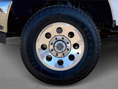 Used 2019 Ford F250 XLT w/ XLT Value Package image 8