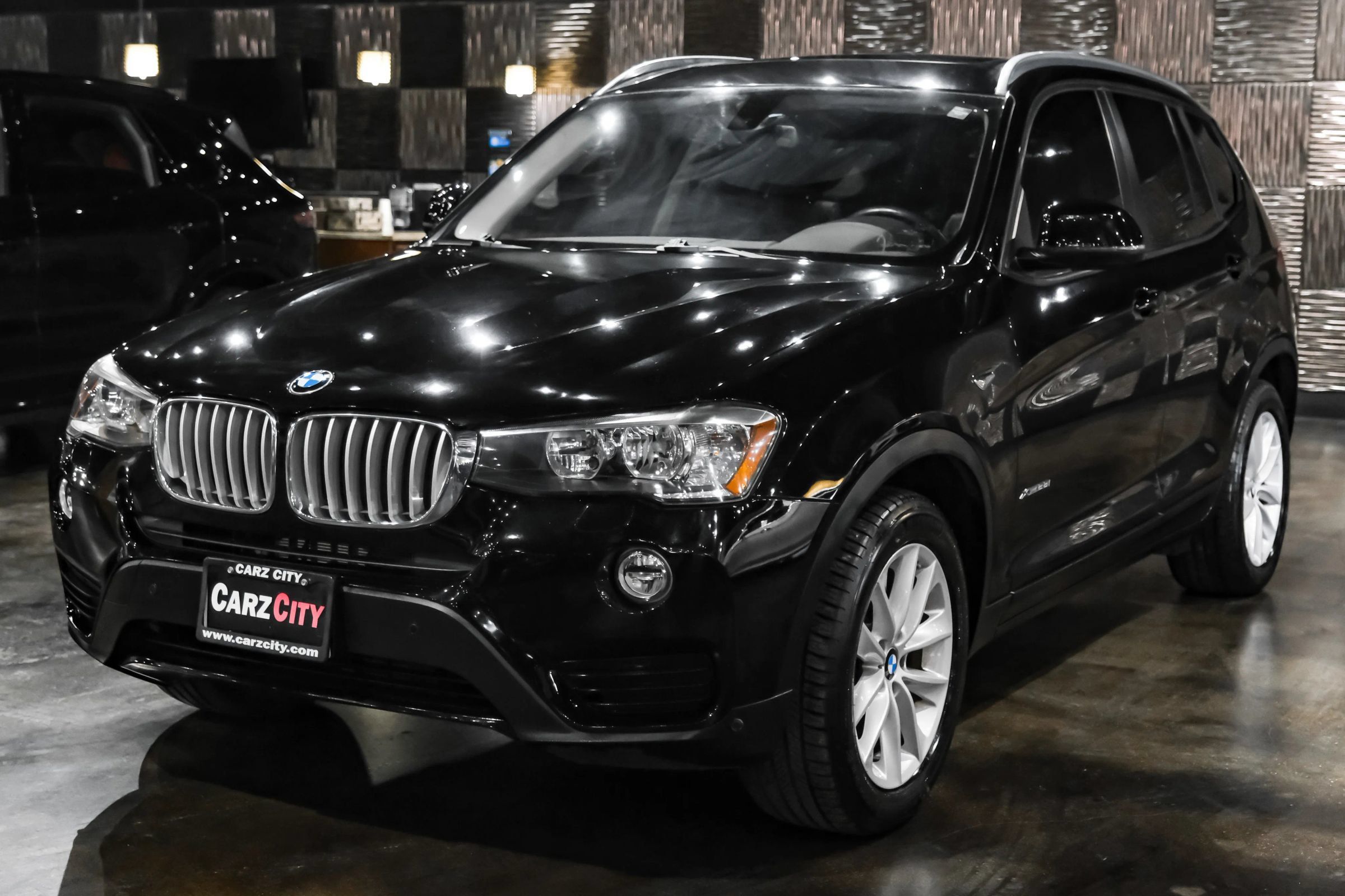 Used 2017 BMW X3 xDrive28i AWD/4WD image 7