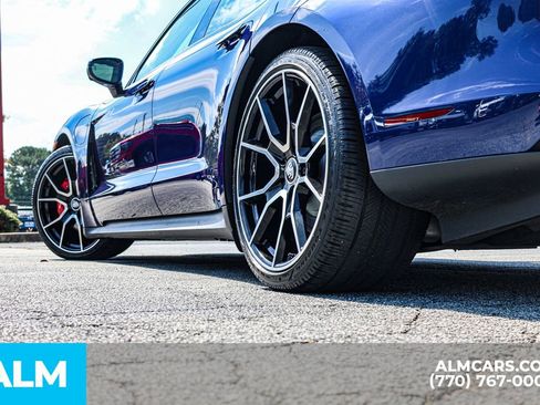 Used 2022 Porsche Taycan 4S image 18