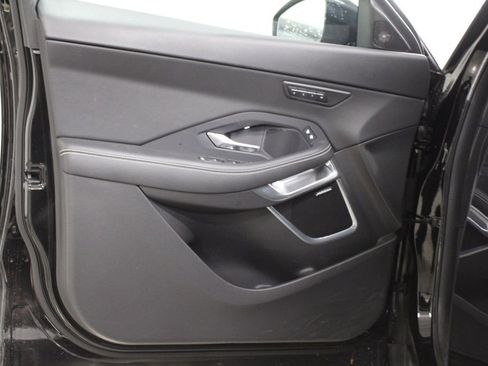 Used 2024 Jaguar E-PACE R-Dynamic SE image 17