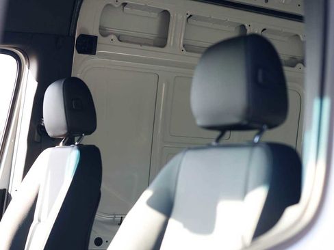 New 2025 Mercedes-Benz Sprinter 2500 image 19