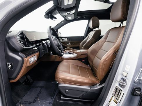 Certified 2026 Mercedes-Benz GLS 450 4MATIC image 8