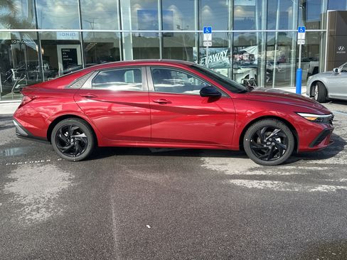 New 2026 Hyundai Elantra Sport FWD image 5