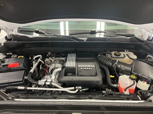 Used 2024 GMC Sierra 1500 AT4 w/ Technology Package image 30