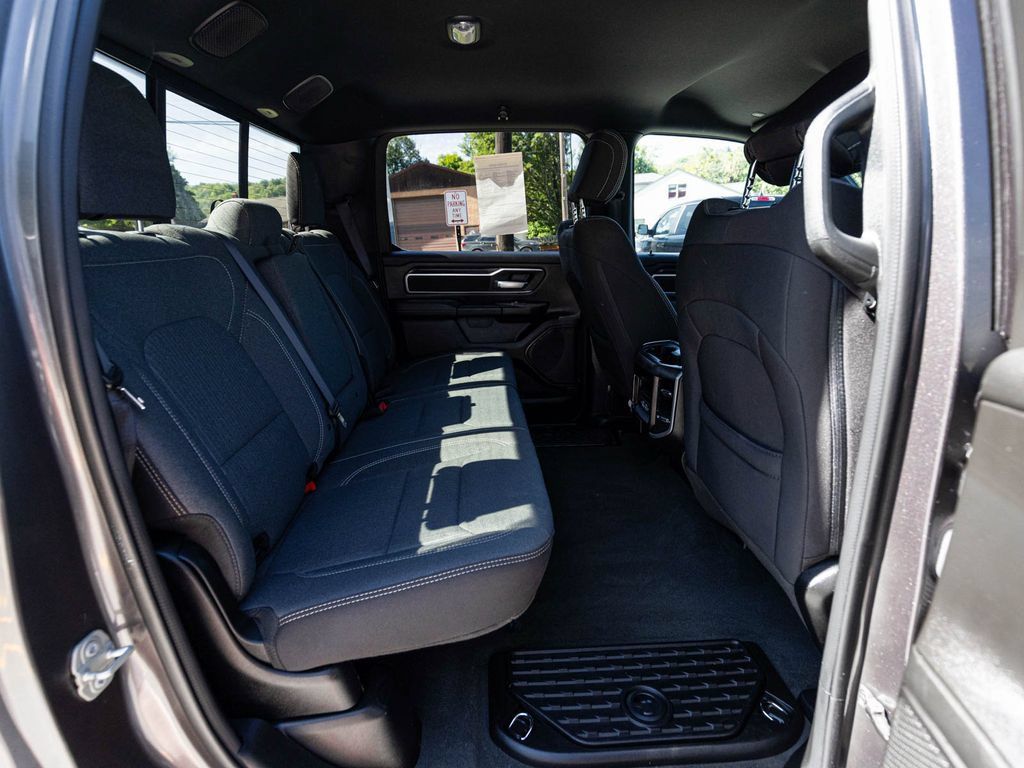 Used 2023 RAM 1500 Big Horn AWD/4WD image 29