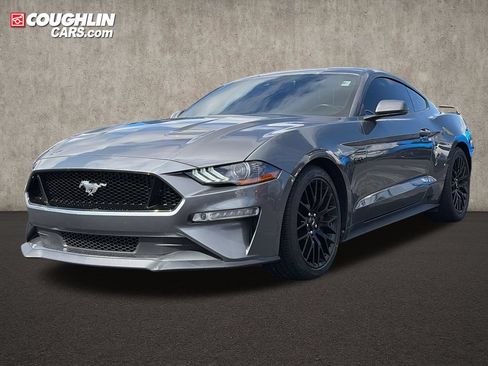 Used 2022 Ford Mustang GT Premium w/ GT Performance Package RWD image 4
