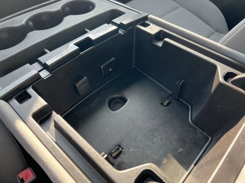 Used 2016 Chevrolet Silverado 2500 W/T image 32