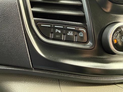 Used 2023 Ford Transit 350 XL image 36