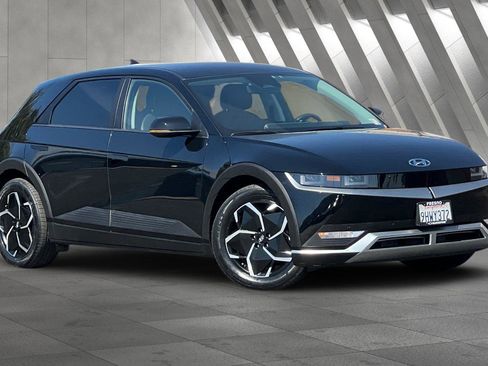 Used 2023 Hyundai Ioniq 5 SEL image 1