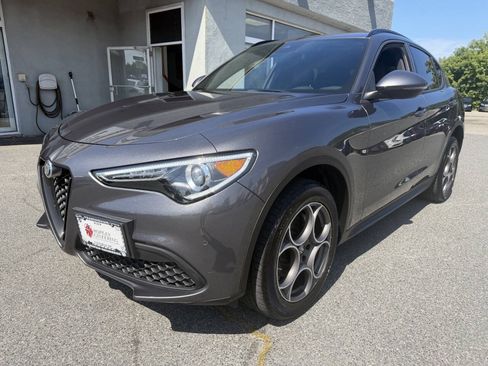 Used 2022 Alfa Romeo Stelvio Sprint AWD/4WD image 3
